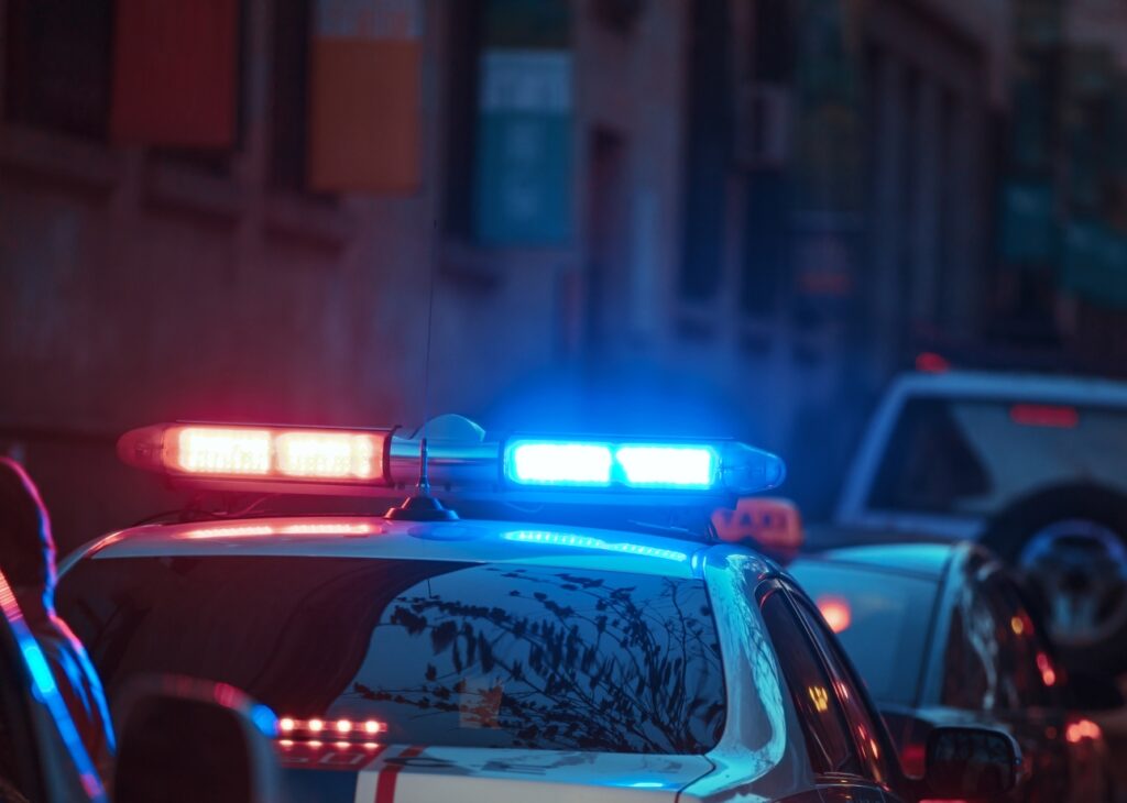 Chofer de bus evita el abuso sexual a una menor y entrega al presunto agresor a la Policía