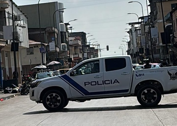 El ataque con un artefacto explosivo a un plantel educativo particular en el cantón Durán, provincia del Guayas,