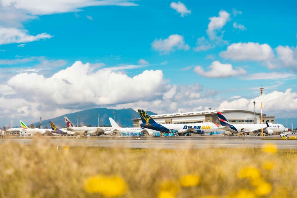 Estados Unidos fue el principal destino de los ecuatorianos en 2024, según el INEC