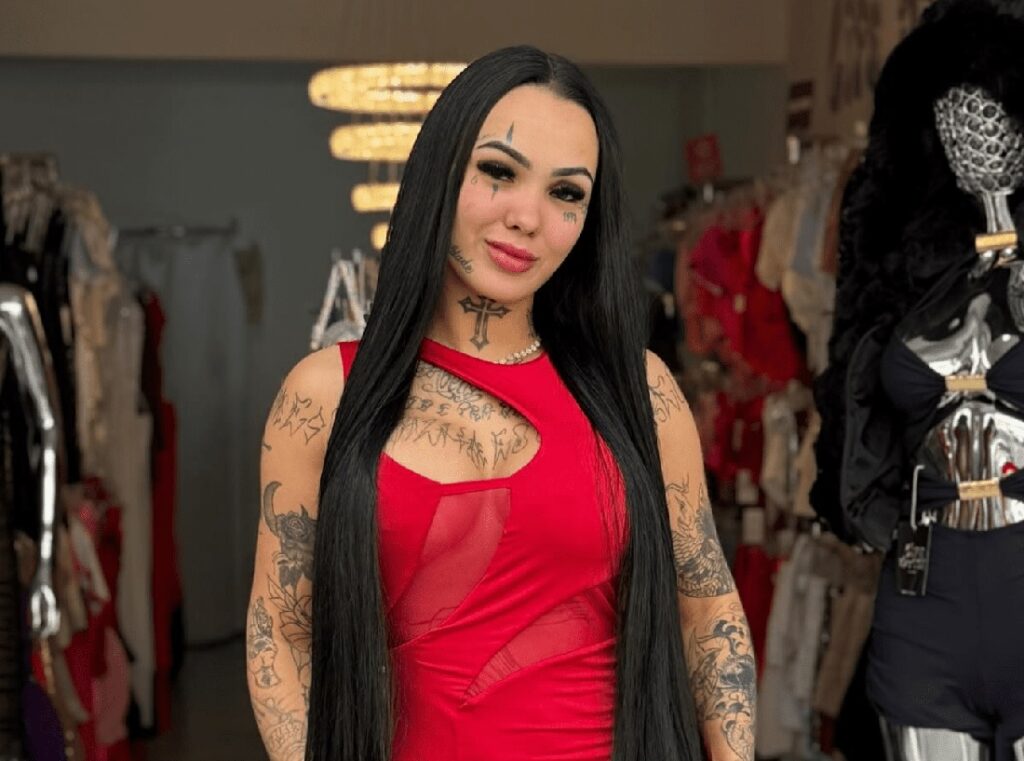 La influencer brasileña Luna Ambrozevicius Abrahão, de 27 años, recibió al menos nueve puñaladas de parte de su pareja.