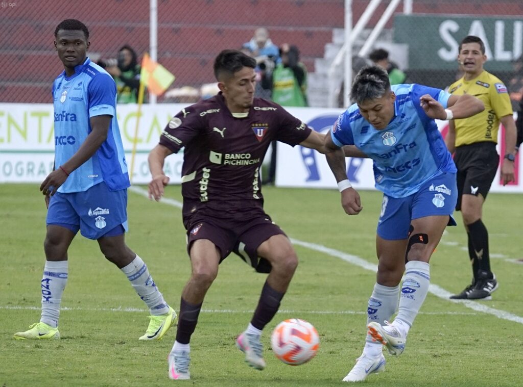 Liga de Quito consolidó una semana positiva al derrotar 1-0 a Macará como visitante en el estadio Bellavista de Ambato.
