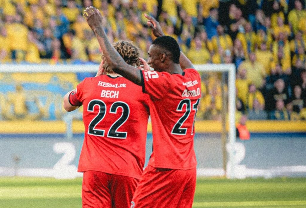 Midtjylland con Castillo supera a Brøndby y siguen en pelea por el título danés