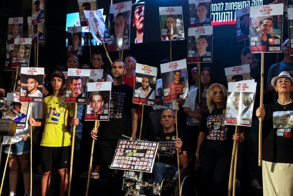 Protesta masiva en Tel Aviv marca el día 600 del conflicto con Hamás.