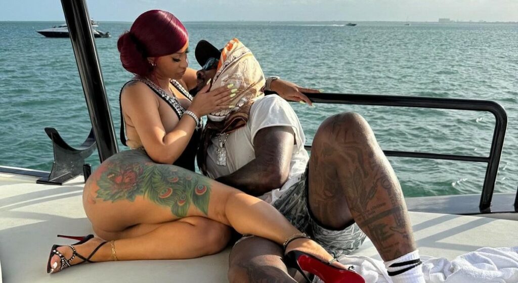 Cardi B confirma romance con jugador de la NFL Stefon Diggs