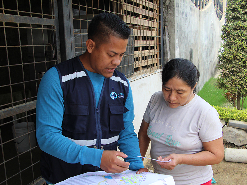 La regularización de tierras en Guayaquil avanza con la notificación a 335 familias del sector 3, cooperativa Los Pinos.