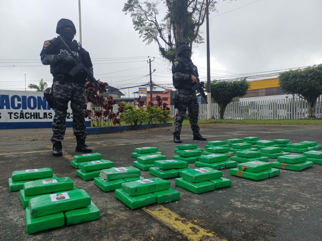 Sentencian a 22 años de prisión a dos hombres por tráfico de cocaína en Santo Domingo