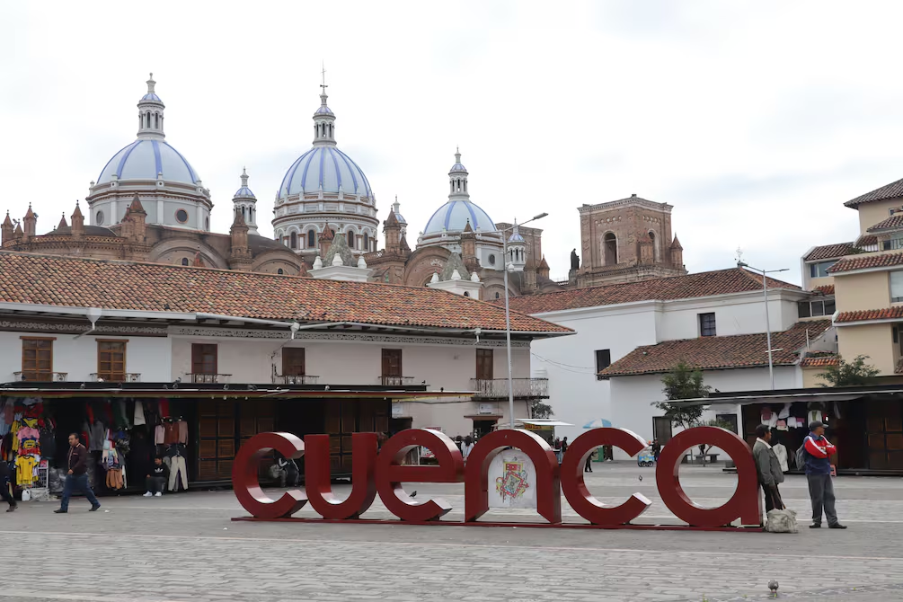 Cuenca tendrá jornada fría y lluviosa este viernes 6 de junio, mientras en la Costa se sentirá un clima más seco