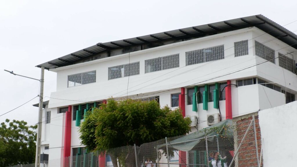 Ocho docentes de Manabí han denunciado extorsión