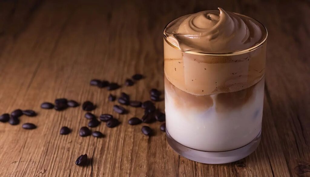 ¿Has probado el famoso café batido coreano? Aprende a hacerlo en minutos