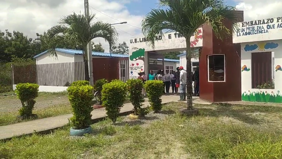 Atacan a docente dentro de escuela Libertad de Timbre en la provincia de Esmeraldas