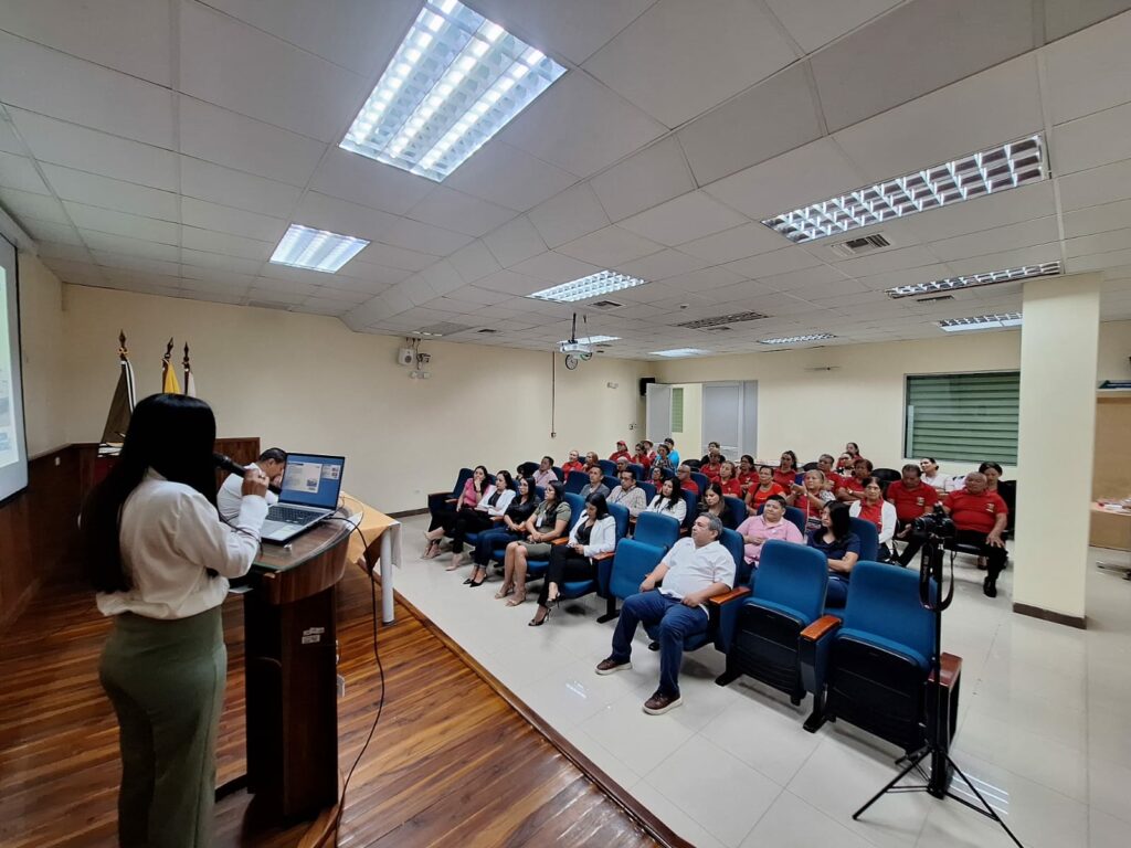 El Hospital General del IESS en Santo Domingo registró 330.477 atenciones durante 2024