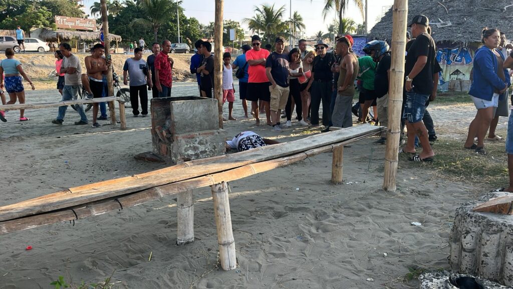 Violento ataque armado deja un fallecido en sector Playita Mía