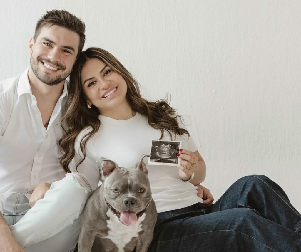 Carlos Scavone y María José Viteri revelan que esperan una niña: emoción, humo rosado y felicidad familiar