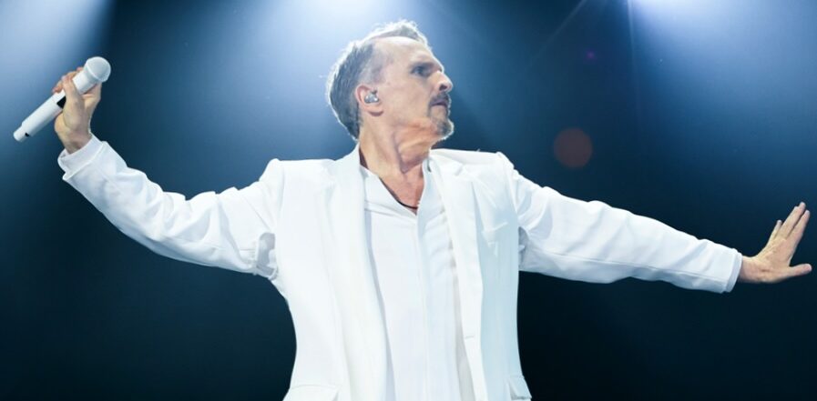 Miguel Bosé regresa a Quito: inicia preventa exclusiva para su concierto de marzo de 2026