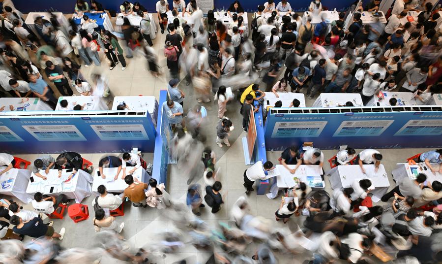 China ha adicionado más de 12 millones de nuevos puestos de trabajo urbanos cada año desde el inicio del período del XIV Plan Quinquenal (2021-2025).