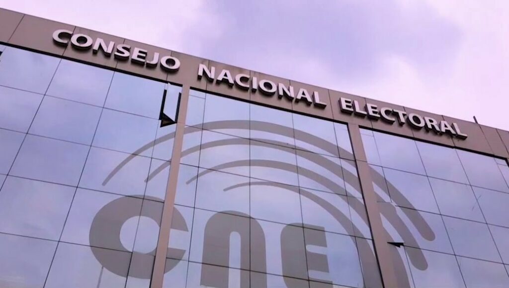 CNE pedirá a la Corte Constitucional que le permita unificar referéndum sobre bases militares y financiamiento a partidos políticos