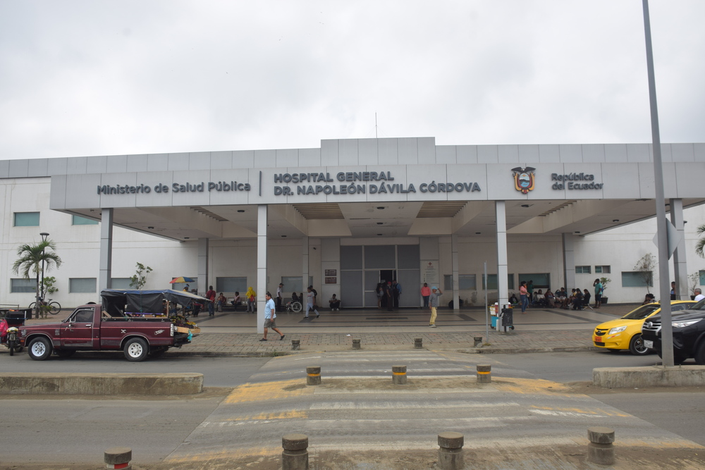 Crisis en hospitales públicos de Ecuador desabastecimiento de medicamentos afecta a provincias