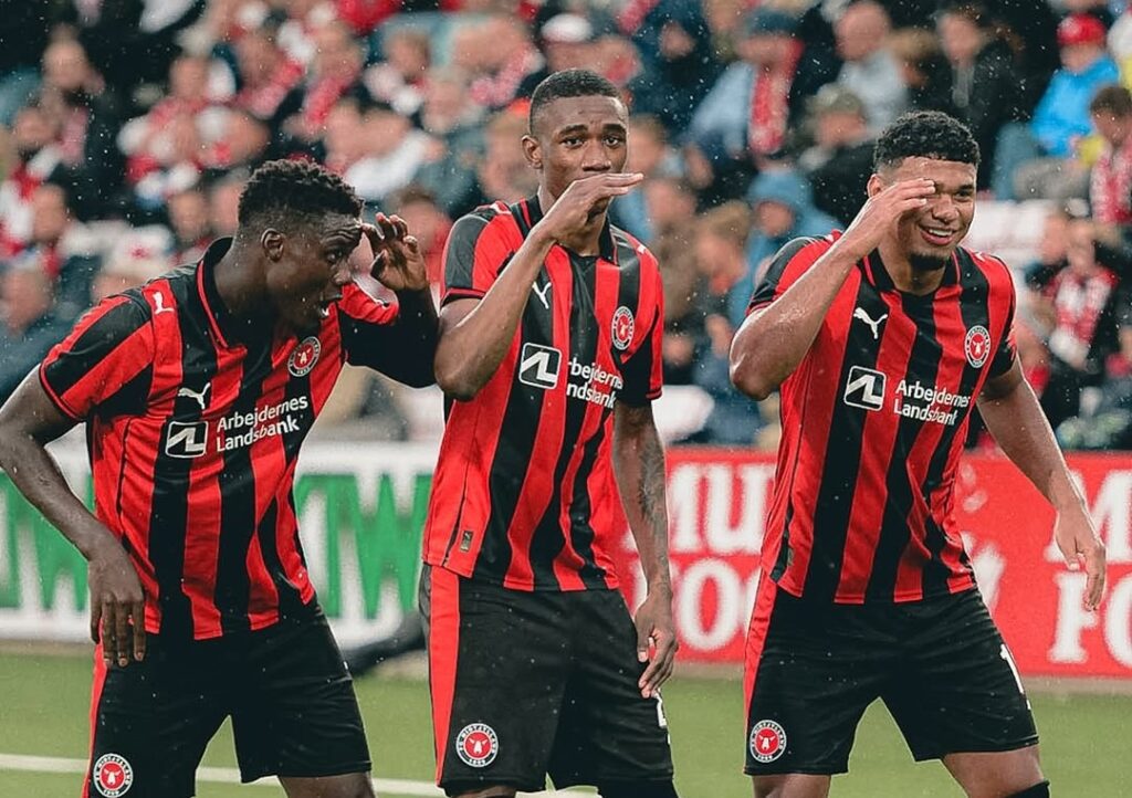 Denil Castillo anota en la victoria 1-3 de Midtjylland ante Fredrikstad en Europa League