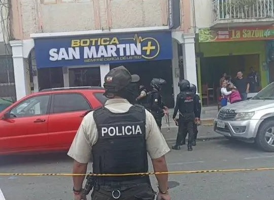 Édgar Aguayo, presidente de la Cámara de Comercio de Esmeraldas y reconocido médico, resultó asesinado este lunes 18 de agosto a las 10h00.