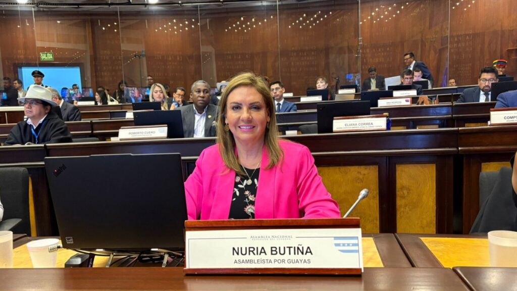 El Consejo de Administración Legislativa remite al Comité de Ética denuncia contra la asambleísta Nuria Butiñá, de Revolución Ciudadana.