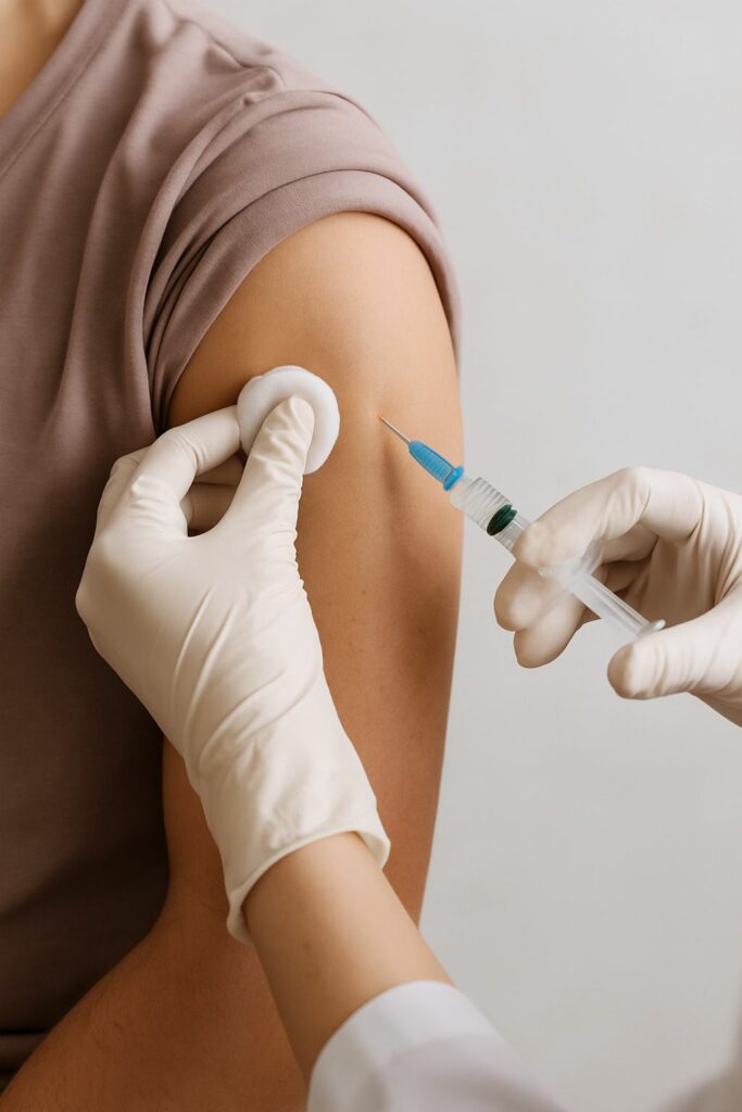 FDA suspende temporalmente la licencia de la vacuna Ixchiq contra el chikunguña.