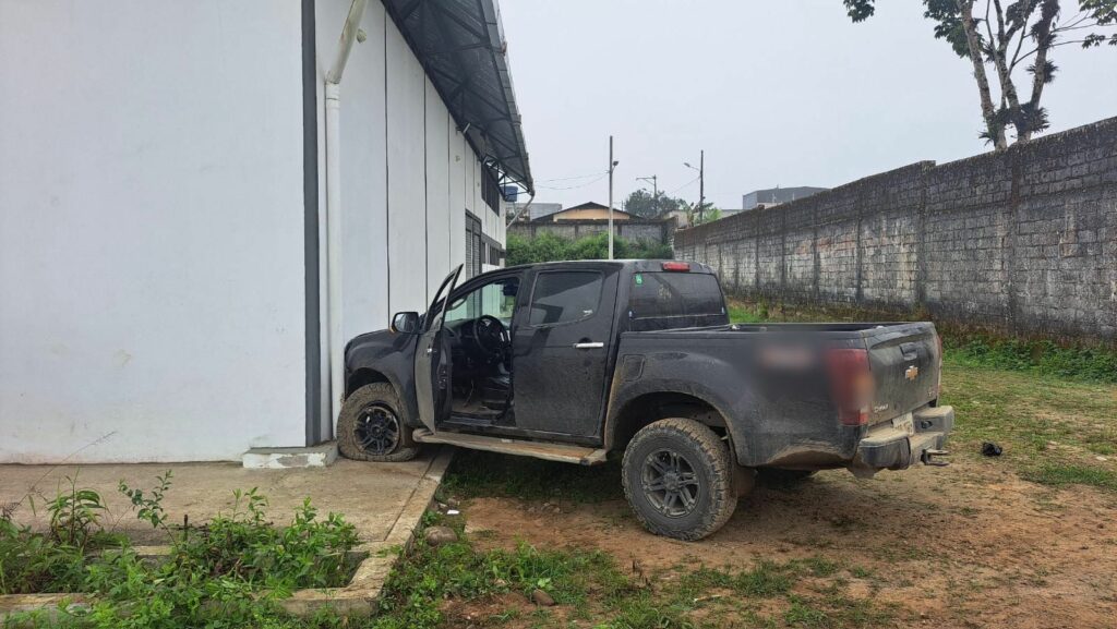 Impactante persecución en Santo Domingo robo de camioneta termina en choque y captura