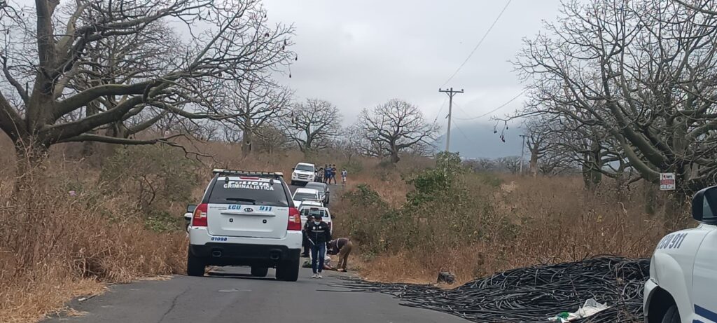 Un hombre fue encontrado sin vida y con disparos en varias partes del cuerpo, en la antigua vía La Victoria de Jaramijó hacia Montecristi