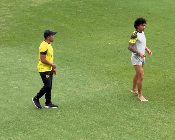Joao Joshimar Rojas, futbolista ecuatoriano de Barcelona SC, comenzó trabajos de adaptación en el campo de entrenamiento del club la mañana de este lunes.
