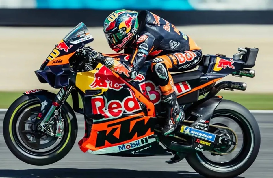 La KTM RC16, la MotoGP que alcanzó un récord de velocidad de 366,1 km/h, será subastada por RM Sotheby’s.