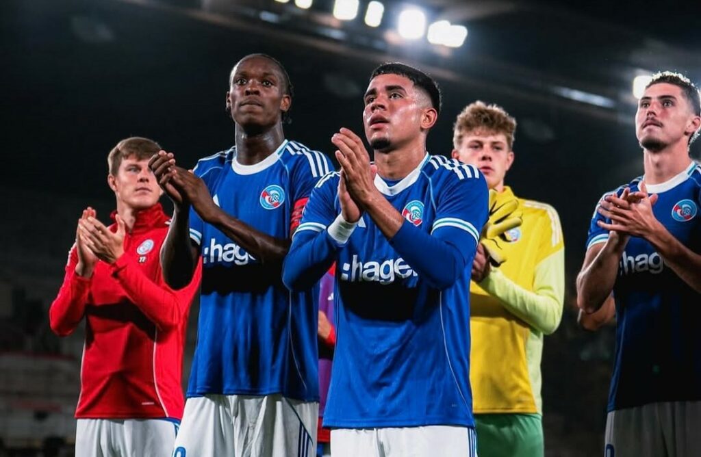 Liam Rosenior elogia el talento y actitud de Kendry Páez en victoria ante Nantes