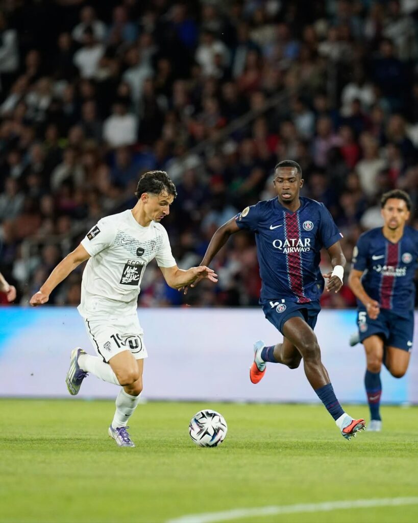 PSG vence 1-0 a Angers con Willian Pacho como titular en la Ligue 1