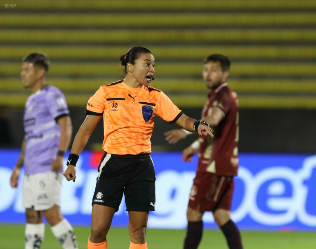 Polémica arbitral tras derrota de Mushuc Runa ante IDV en octavos de final