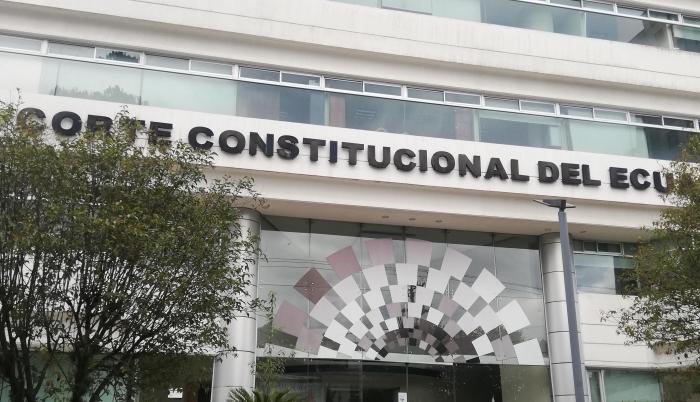 Presidencia de Ecuador solicita a la Corte Constitucional suspender audiencia