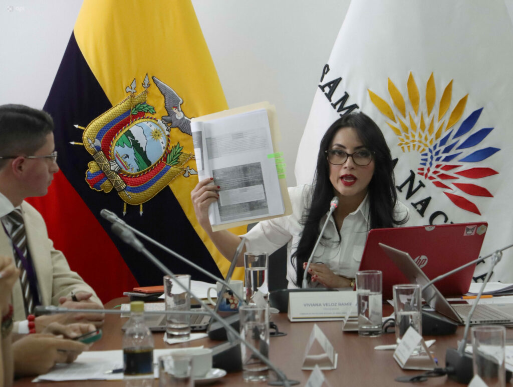 Viviana Veloz, presidenta de la Comisión de la Niñez exige investigar caso de sacerdote con menores de edad en Olón