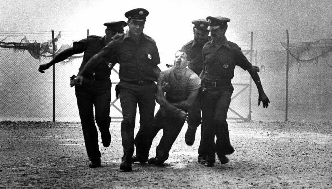 El director británico Alan Parker realizó en 1978 la película El expreso de medianoche, uno de los dramas carcelarios más importantes dentro de la historia del cine.