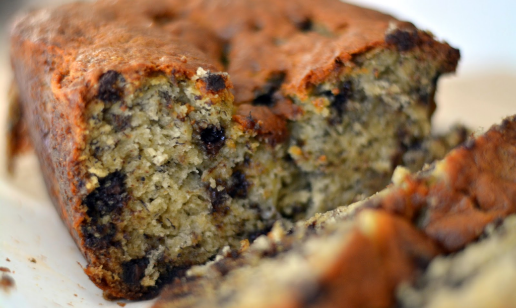 ¿Bananos maduros en casa? Conviértelos en esta deliciosa torta casera