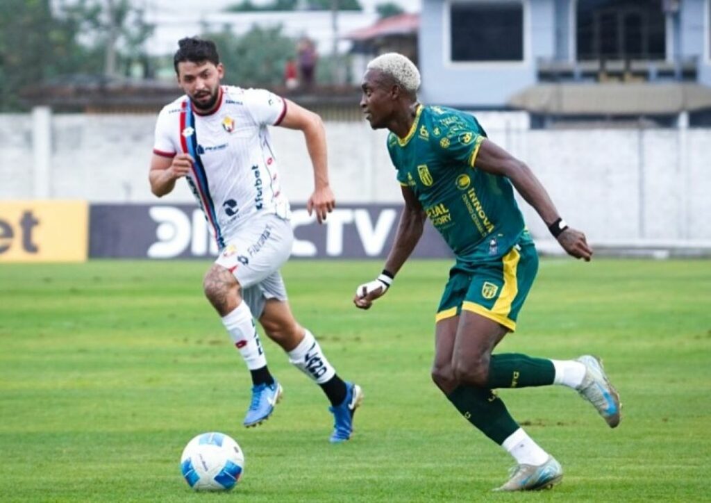 El club 9 de Octubre supera a El Nacional y avanza a cuartos de final en la Copa Ecuador.