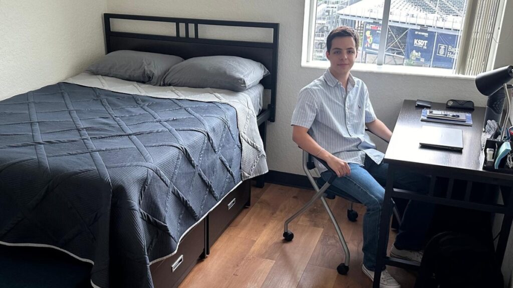 De Portoviejo a Miami Un joven ecuatoriano revela cómo estudiar en Estados Unidos. (Kike Perdomo)