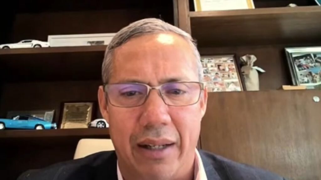 El economista Jorge Ayala califica la eliminación del subsidio al diésel como una medida como responsable y necesaria.