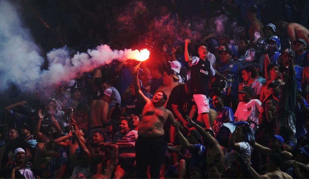 Emelec interpone acción de protección contra sanciones de LigaPro.