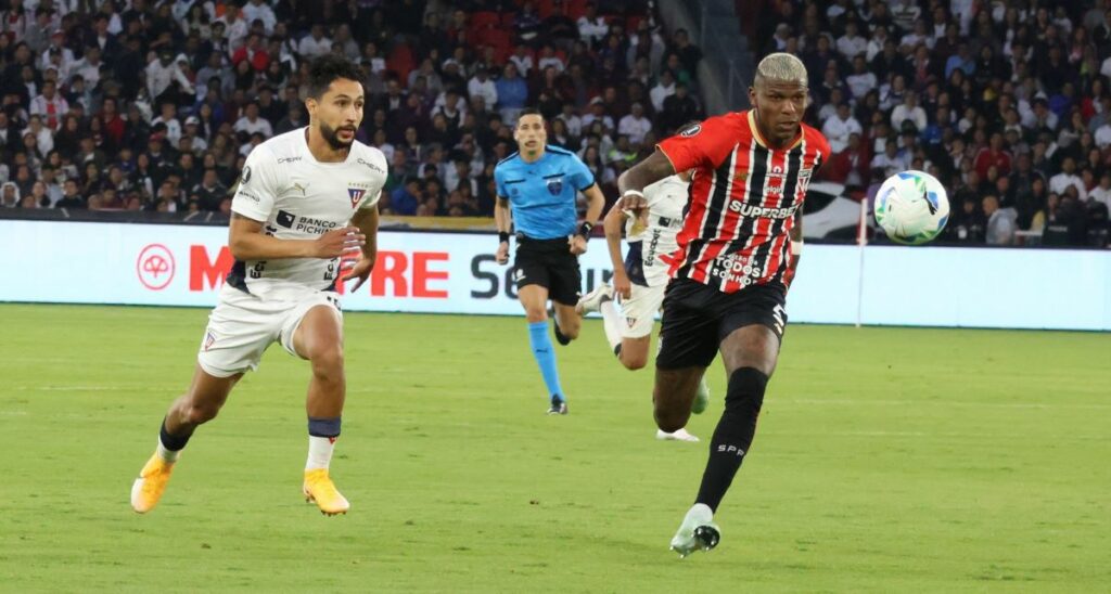 Jeison Medina en Liga de Quito y Robert Arboleda en Sao Paulo serían titulares este jueves.