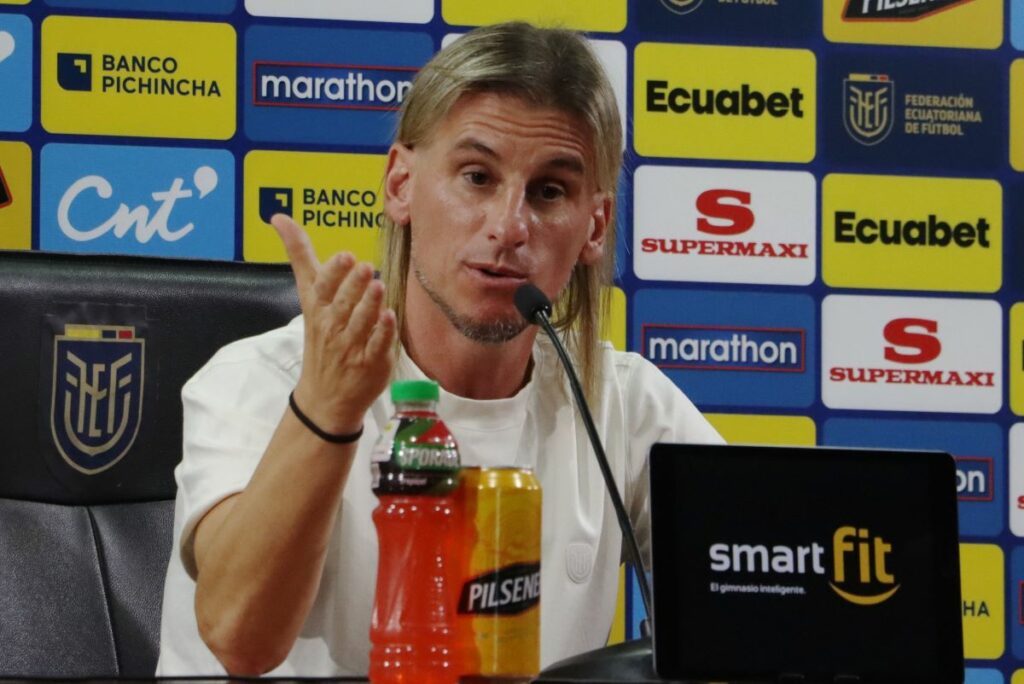Sebastián Beccacece alerta sobre posibles bajas de Caicedo, Hincapié y Plata en la Fecha FIFA.