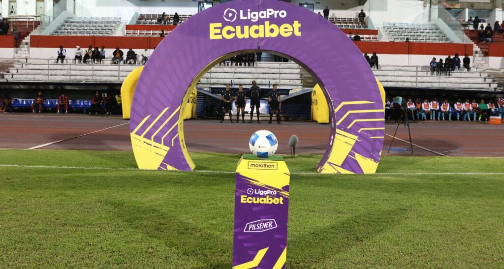 LigaPro sancionó a 20 futbolistas de cuatros clubes de la Serie B.