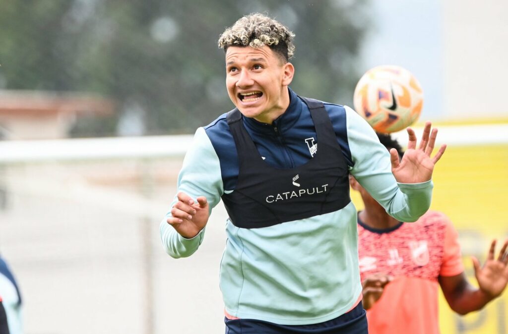 El manabita Byron Palacios renueva con Universidad Católica; también lo hicieron otros tres jugadores