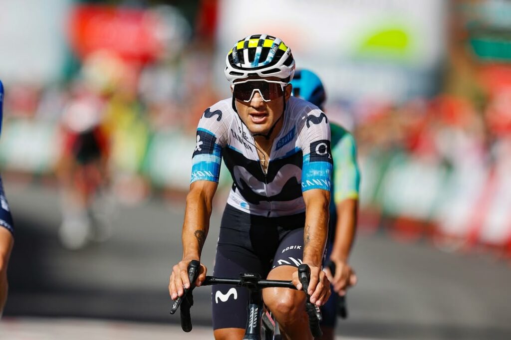 El ciclista ecuatoriano Jefferson Cepeda renueva contrato con Movistar Team.