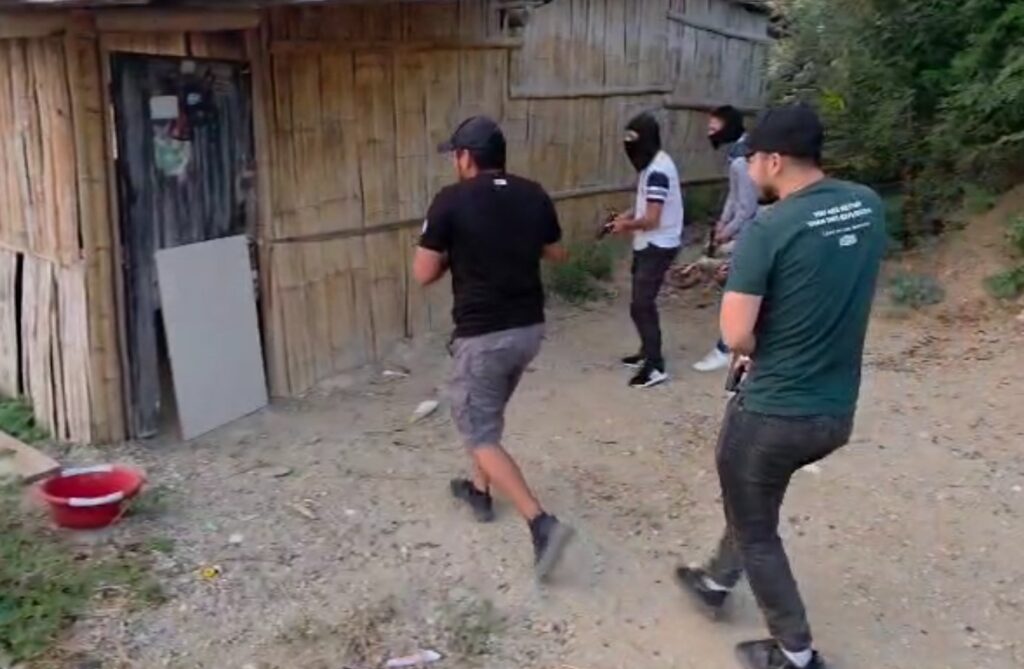 Policía desarticula banda dedicada a extorsiones en Manta