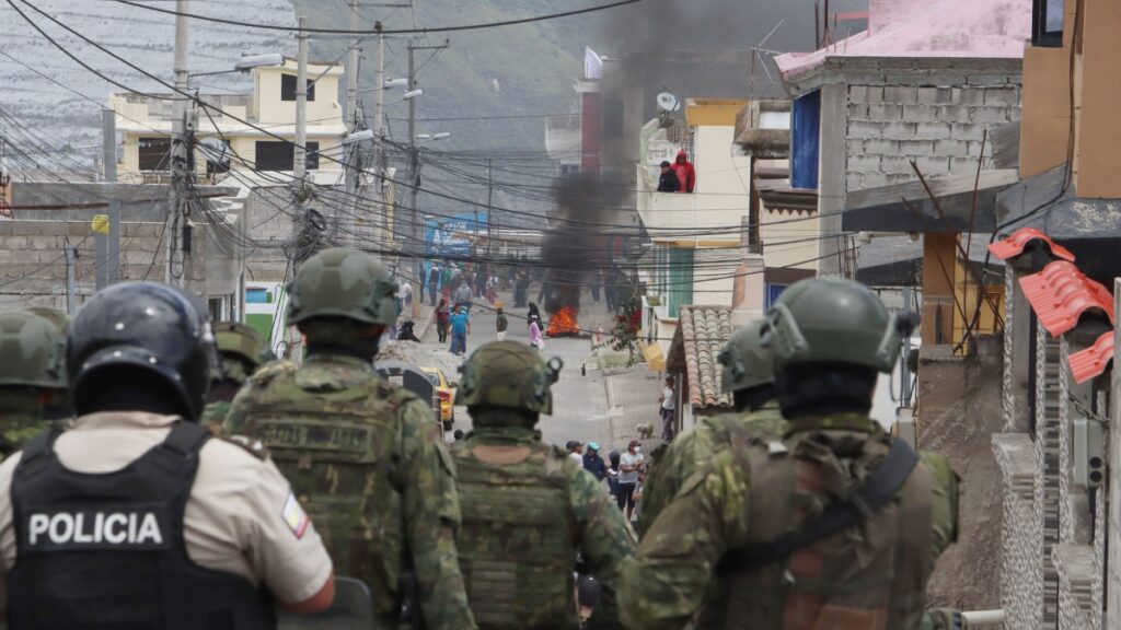 Paro nacional en Ecuador 28 días de tensión con denuncias de represión y controversia por una detención en Quito. (API)