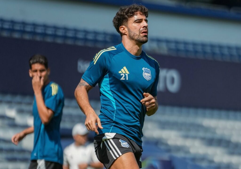 Plantel de Emelec paraliza sus entrenamientos tras incumplimientos salariales; ofrecieron pagares este miércoles y no pasó