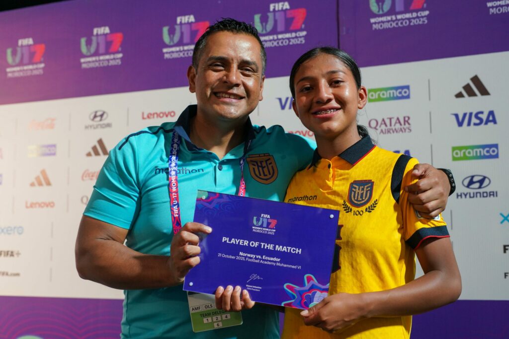 Víctor Idrobo celebra histórico triunfo de Ecuador sobre Noruega en Mundial Sub 17 femenino