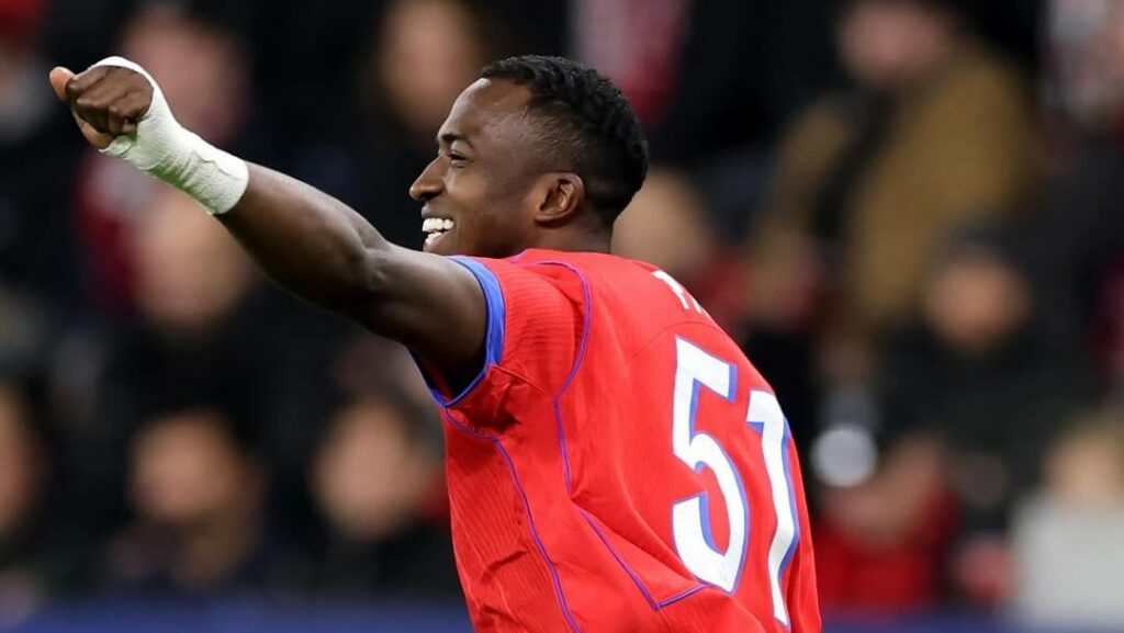 Willian Pacho destaca mentalidad ganadora de Luis Enrique.
